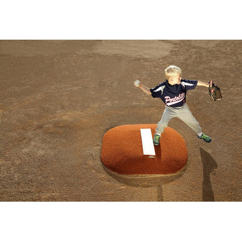 Portolite 4" pitching mound in clay with a pitcher on it