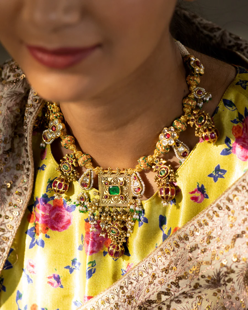 gold necklace for mehndi