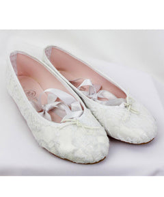 white lace ballet pumps