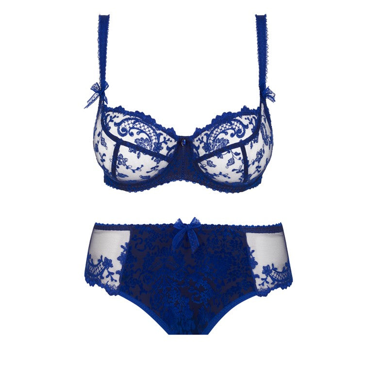 Empreinte luxurious French lingerie and great fitting bras by Empreinte