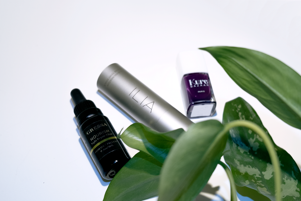 Natural cosmetics - Gressa skin night oil, ILIA foundation & Kure Bazaar nail lacquer