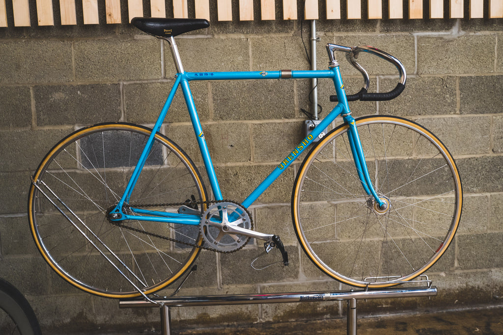 ATW Builds bike show 3rensho track bike with blue paint