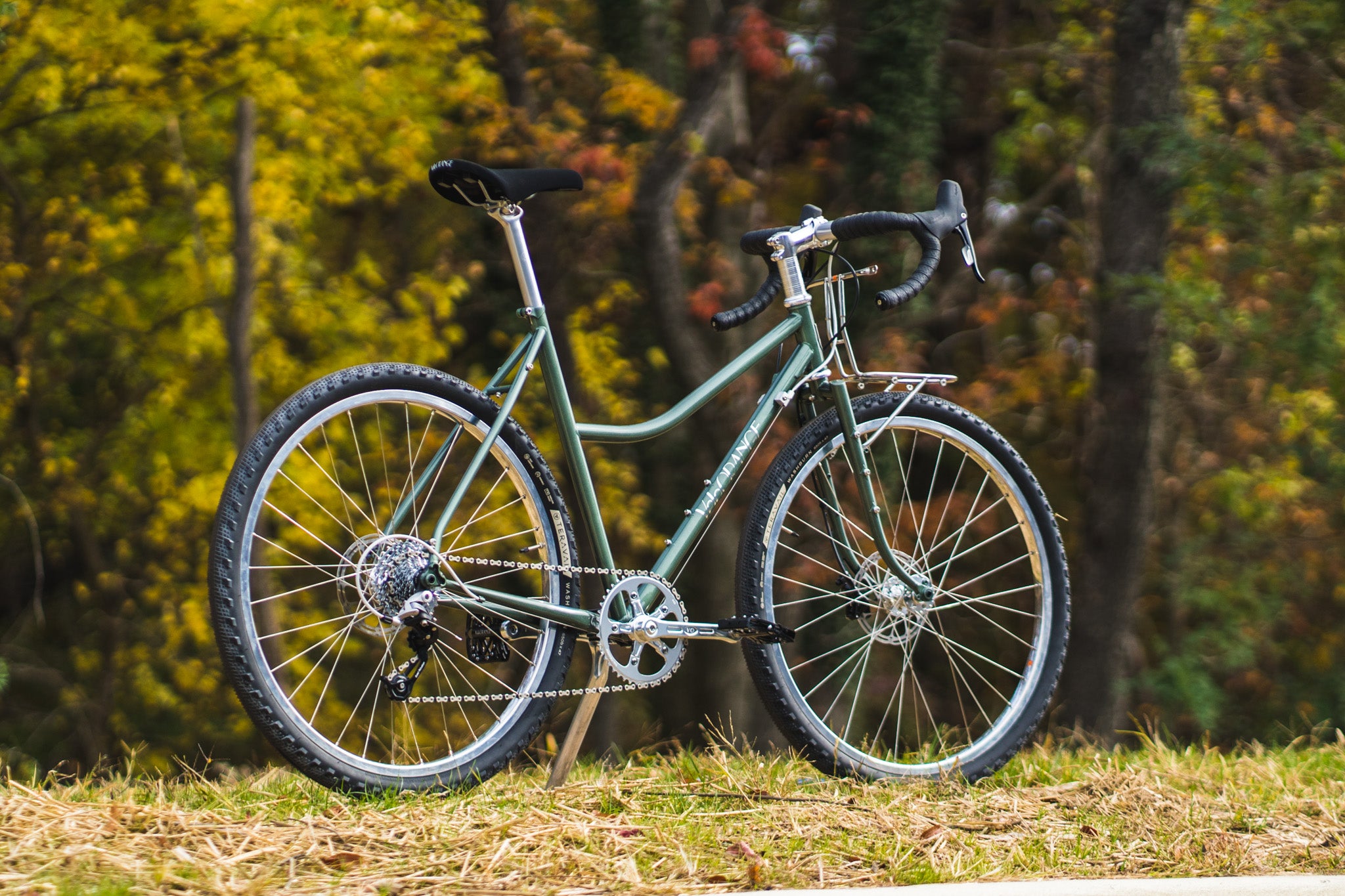 Velo Orange Polyvalent Low Kicker with Sram Hydro brakes and Teravail 650b tires