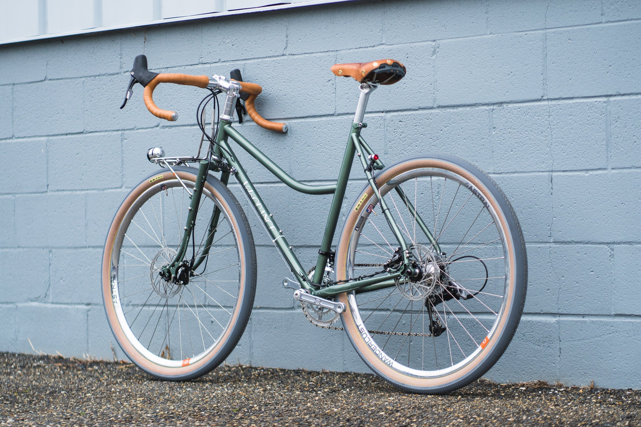 Melissa's Sport Touring Low Kicker Polyvalent with Dynamo Lighting and Astral Wanderlust Rims