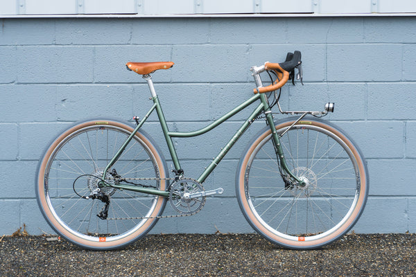 Velo Orange Polyvalent Low Kicker with Astral Rims and Dynamo Lighting