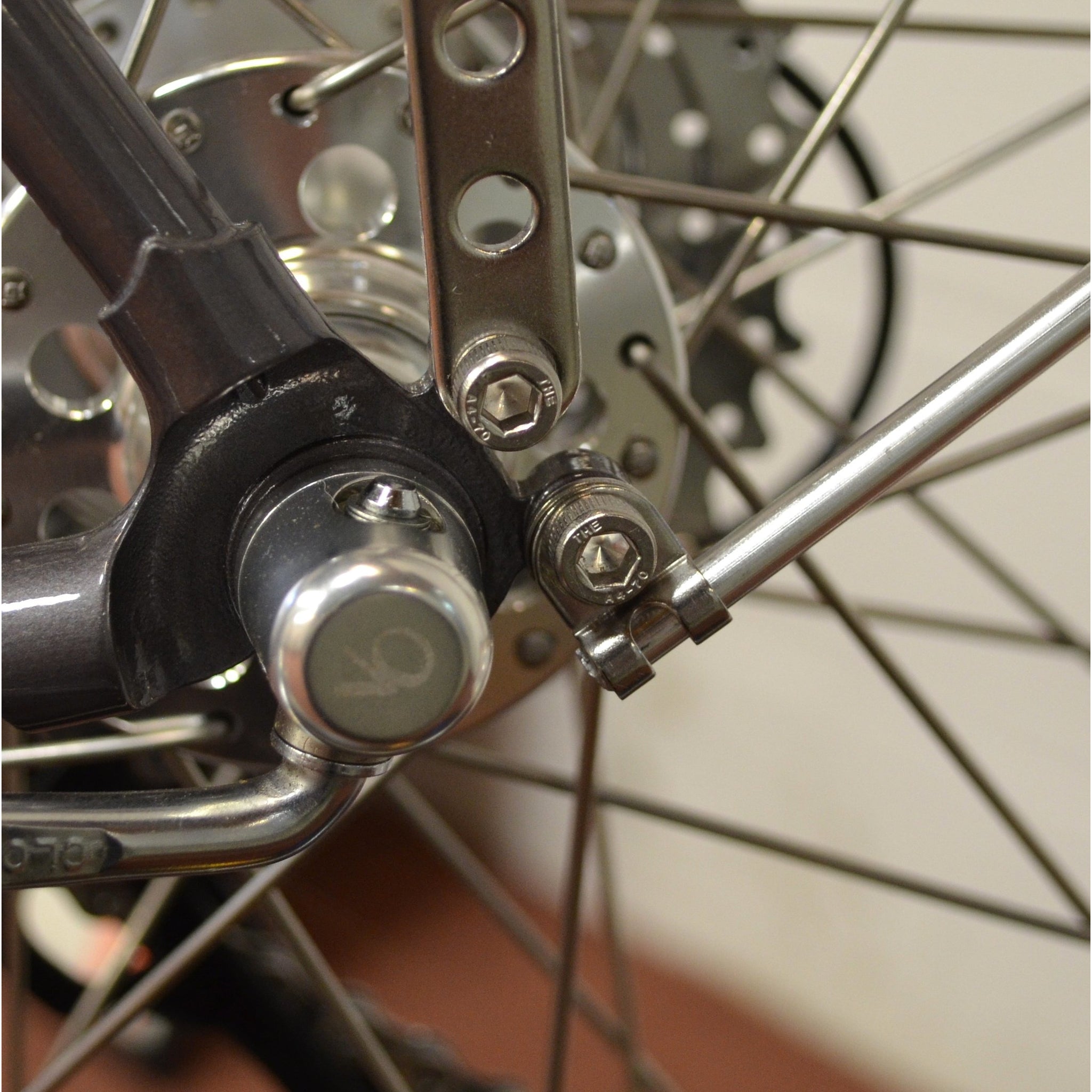 bike fender mounts