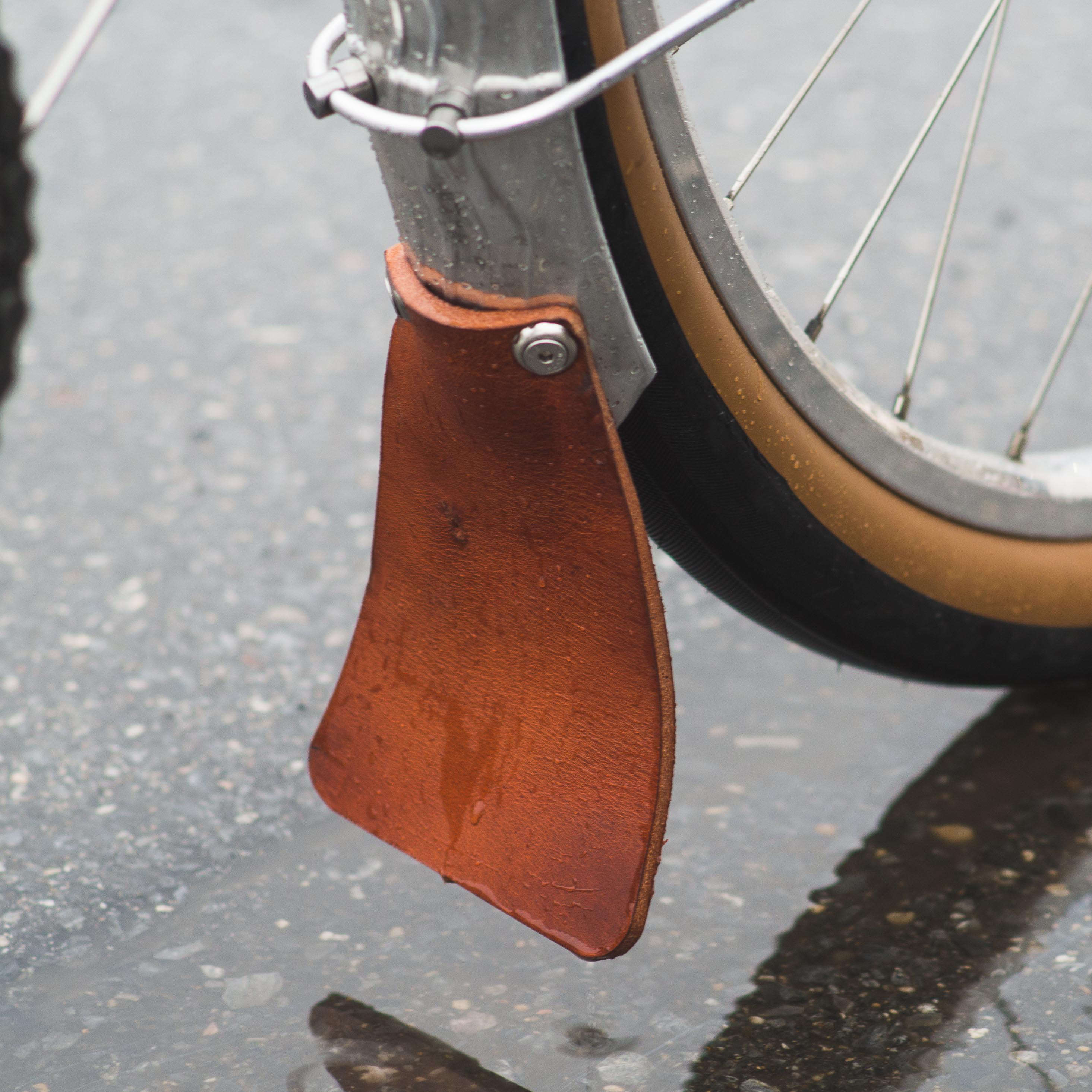 velo orange leather saddle