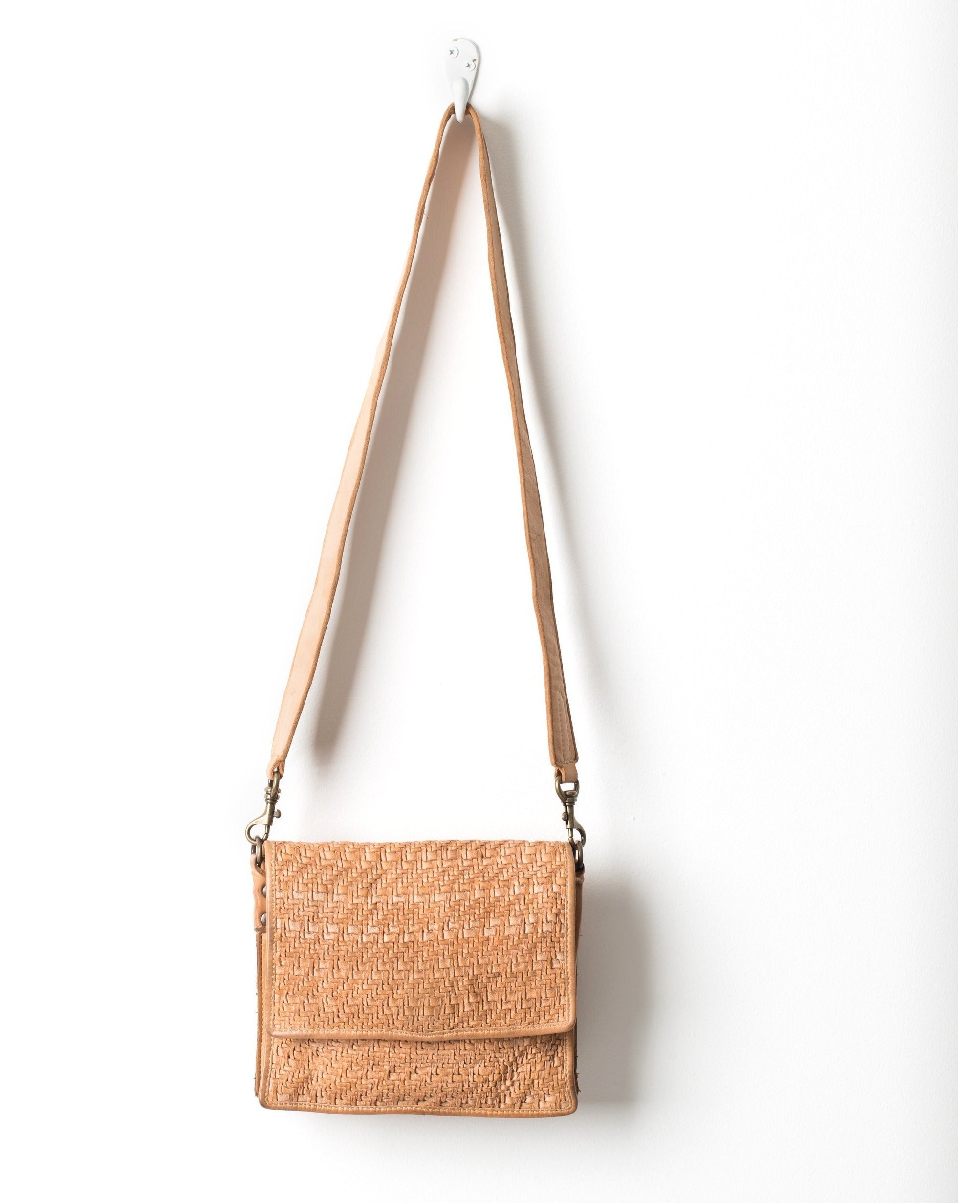 Juju Hut Weave Crossbody Bag - Natural