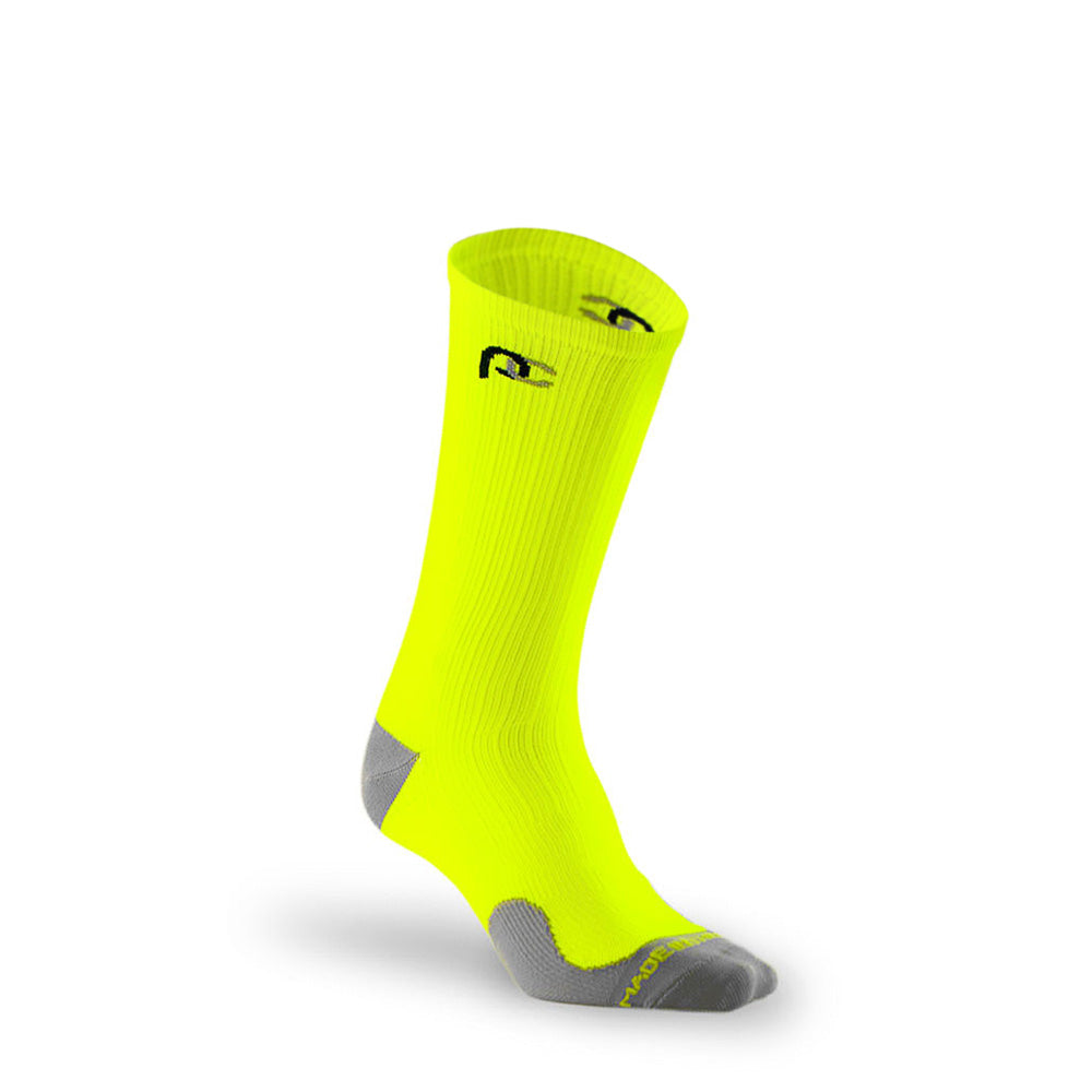 cep Running socks REFLECTIVE COMPRESSION in neon yellow