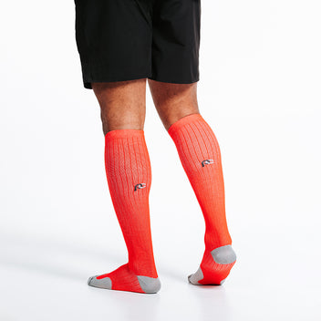 Graduated Compression Socks - Marathon Red – procompression.com