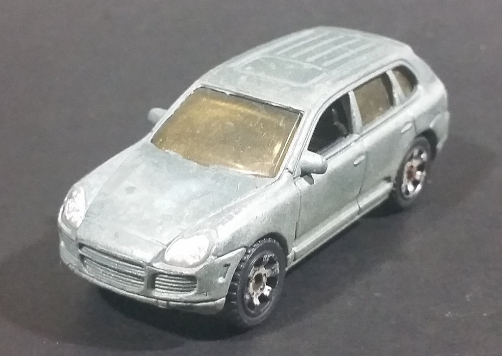 2006 Matchbox Porsche Cayenne Turbo Silver Gray Die Cast Toy SUV Car V ...