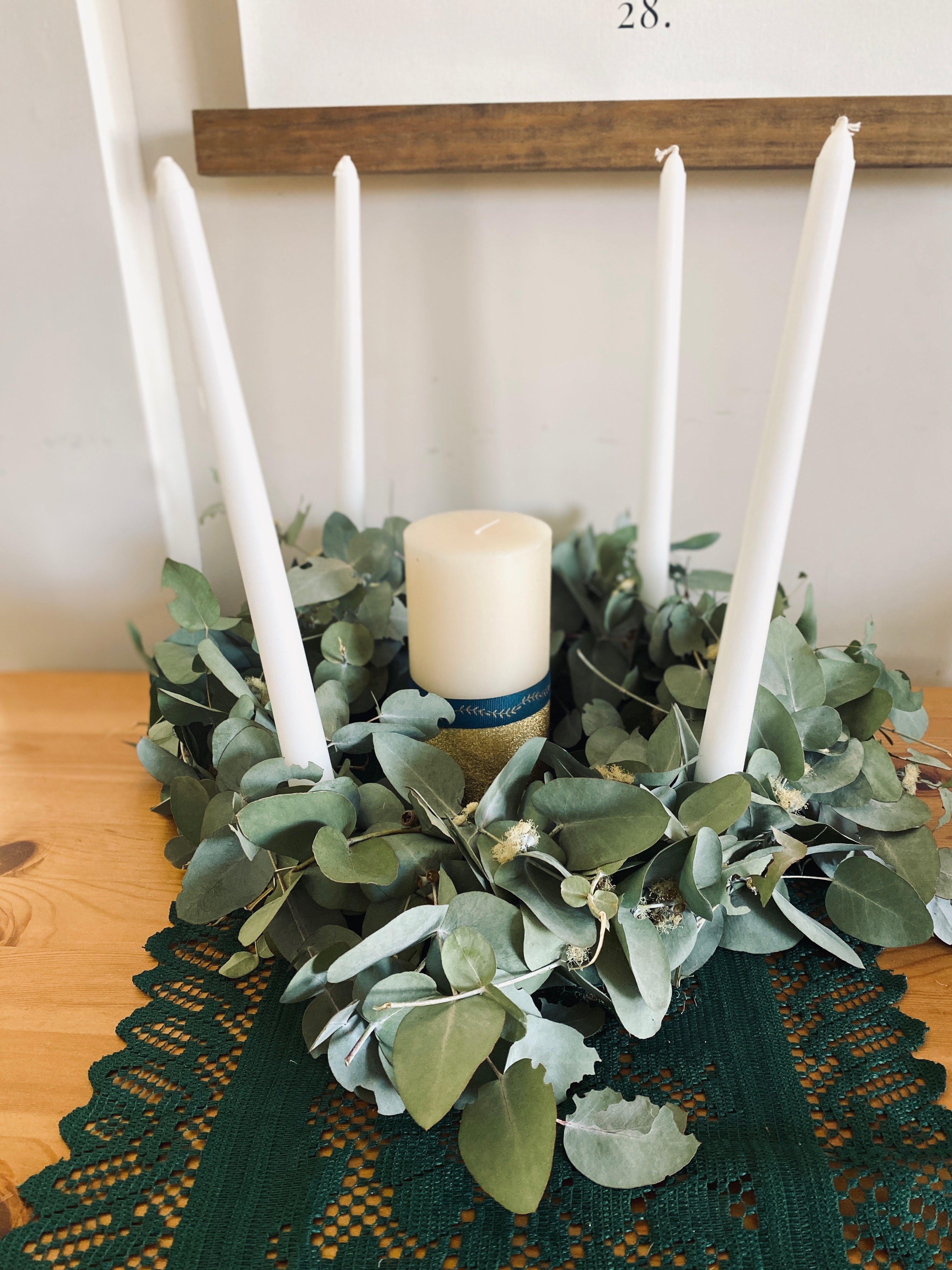 DIY advent wreath for holiday crafting and advent