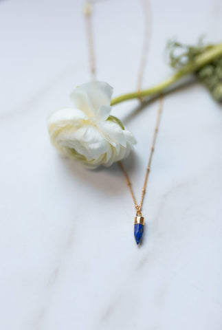 DIY bohemian and popular delicate layering necklace sets in gold, popular 2021 jewelry trends long blue lapis necklace