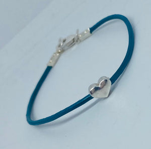 Leather surf anklet with heart in teal