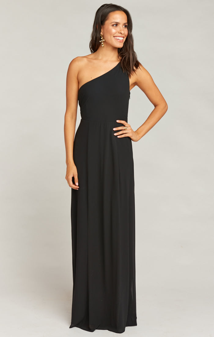 places to buy gowns near me