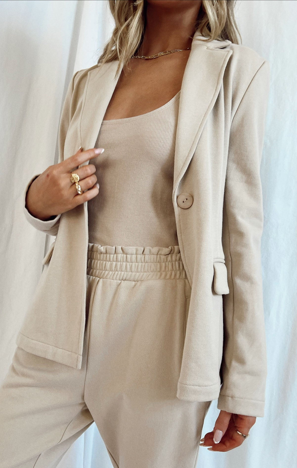 Lazy Chic Blazer ~ Tan Knit