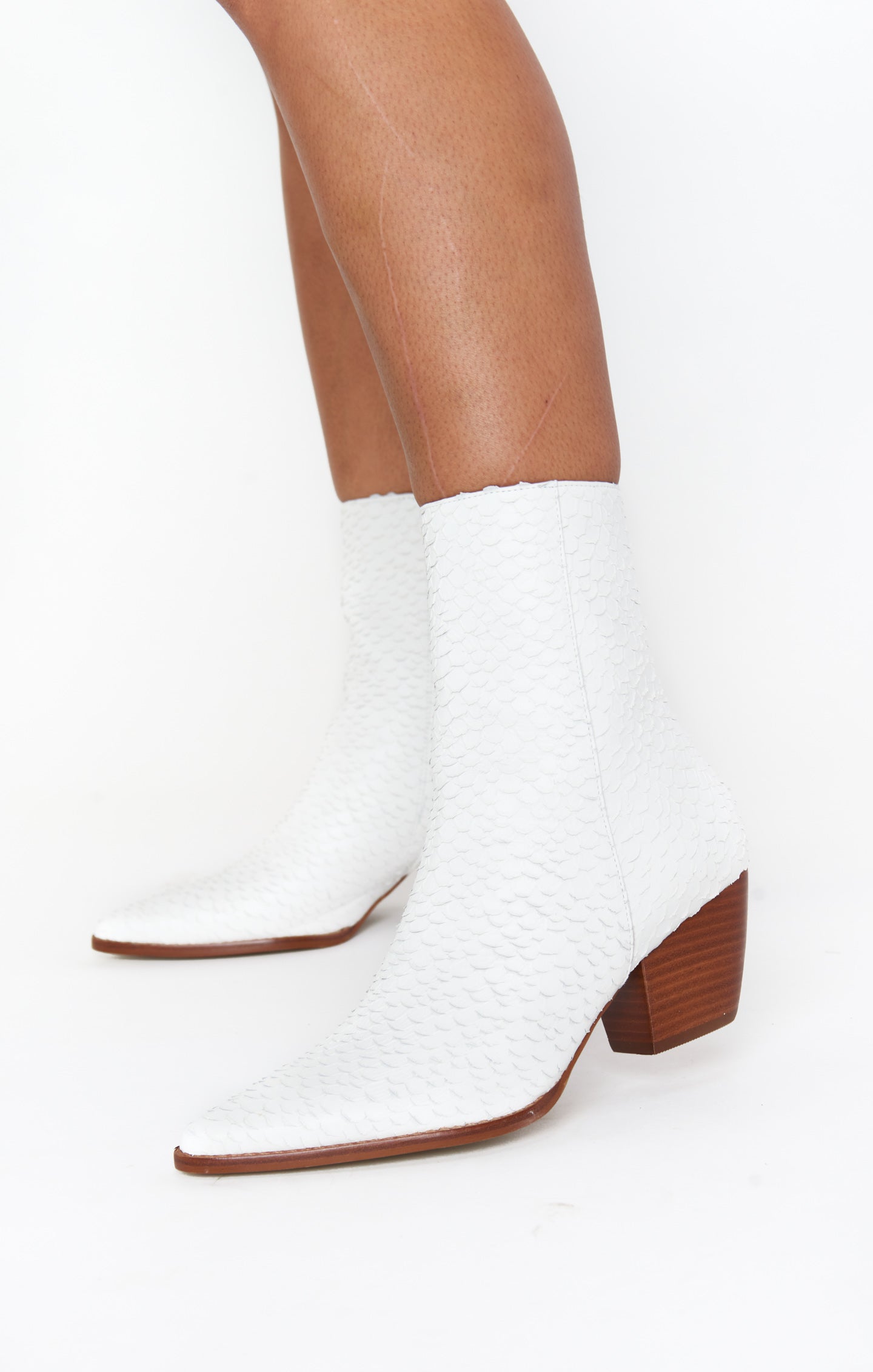 matisse white caty boot