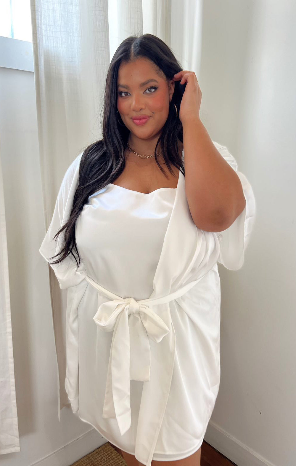 First Look Robe ~ Ivory Luxe Satin