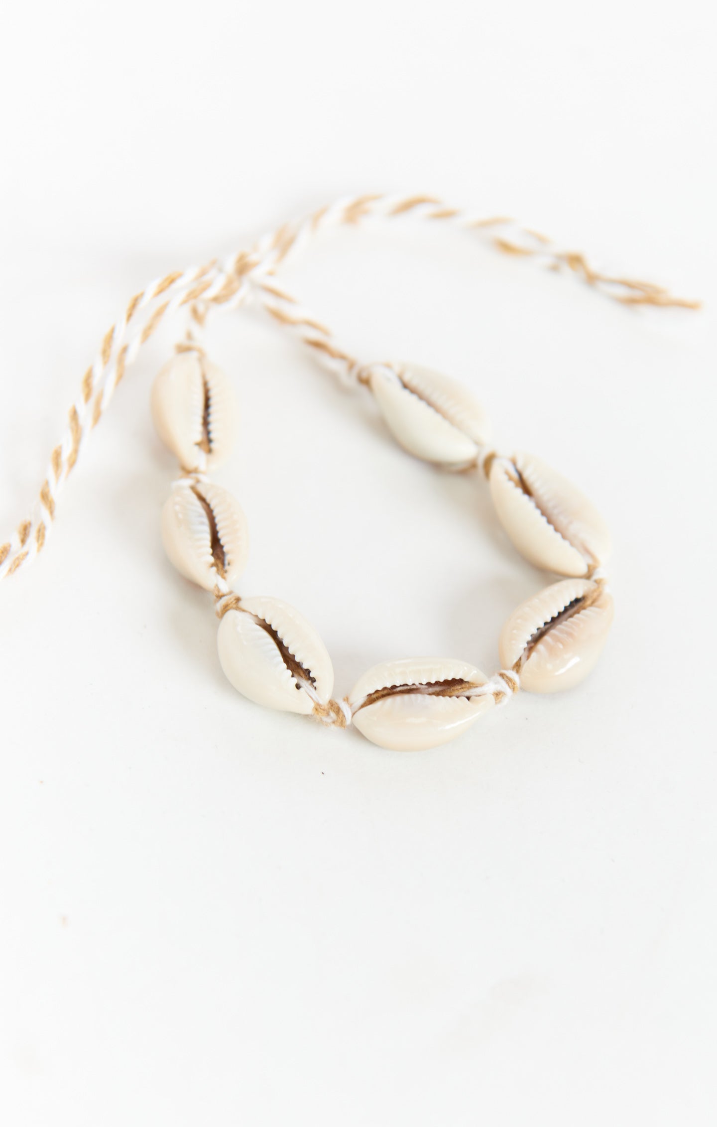 Jonesy Wood Marella Cowrie Shell Anklet ~ Cream/Natural