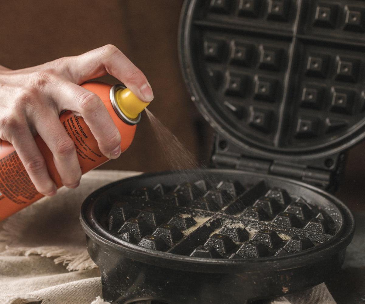 Cleaning your waffle iron tip: spray with oil before use.