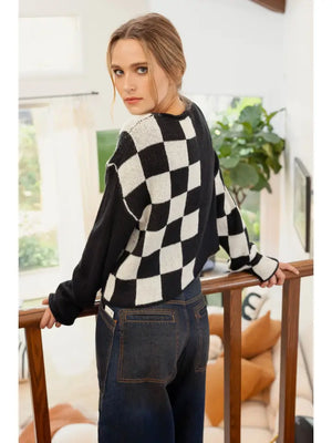Check Mate Sweater - Azalea Avenue Boutique