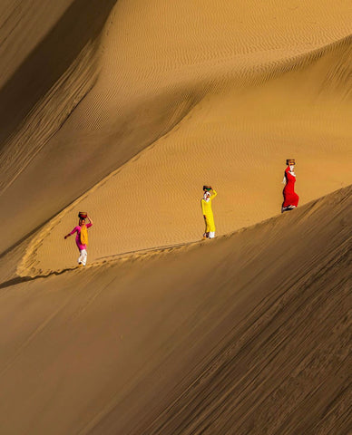 Red Sand Dunes of Mui Ne by Khanh Phan Photographer
