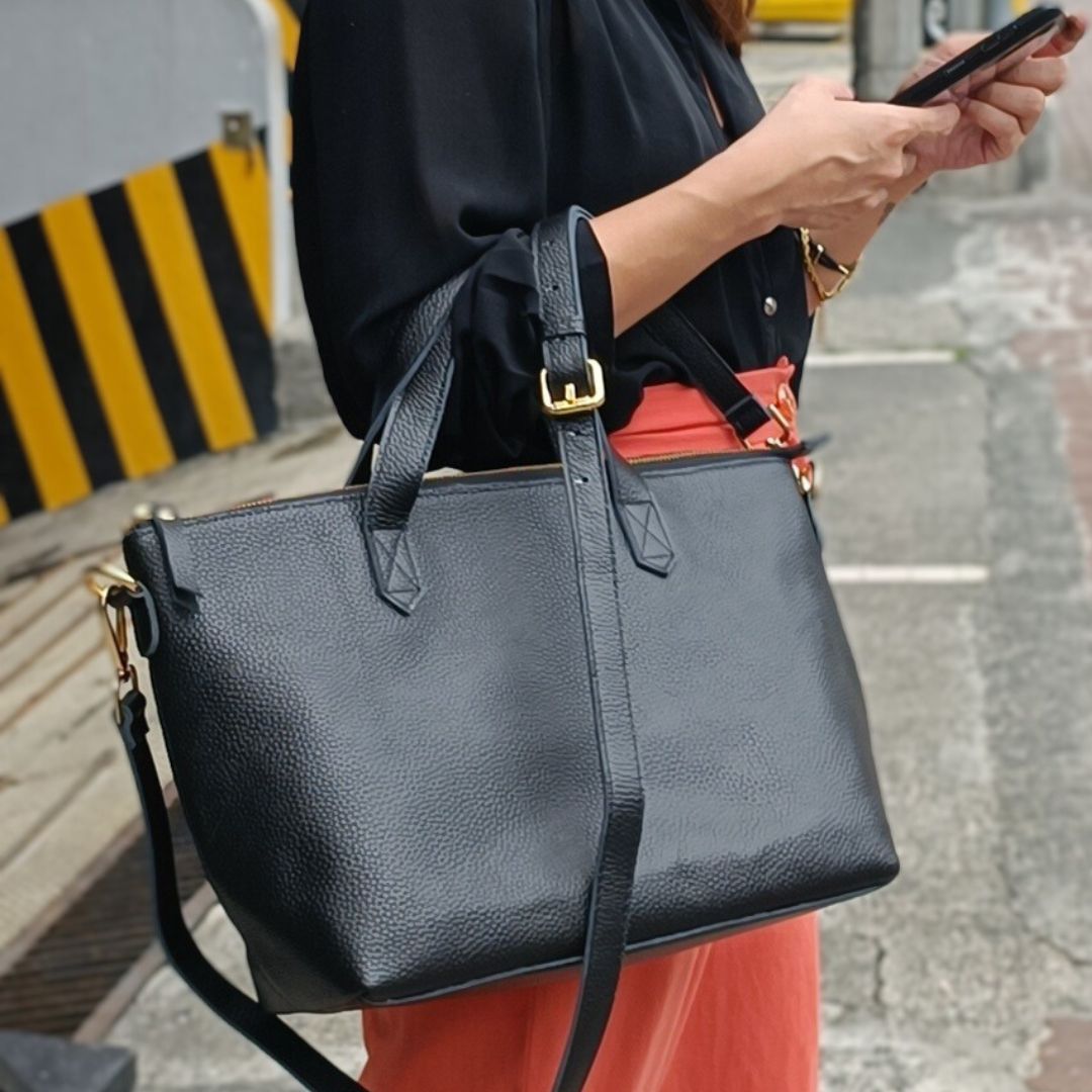 black handbag