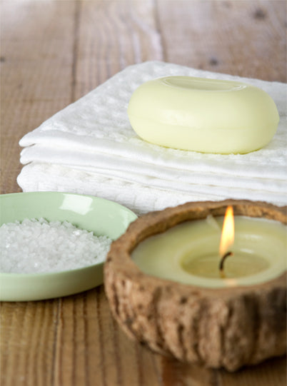 candles and towels for guests