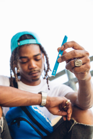 Cool dude holding Cookies G Pen Nova