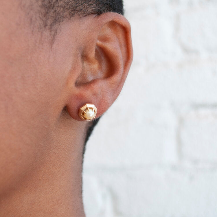 AKOYA PEARL STUDS