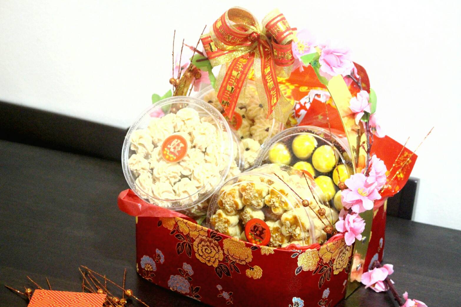 Chinese New Year Gift Basket TASTY BATAM