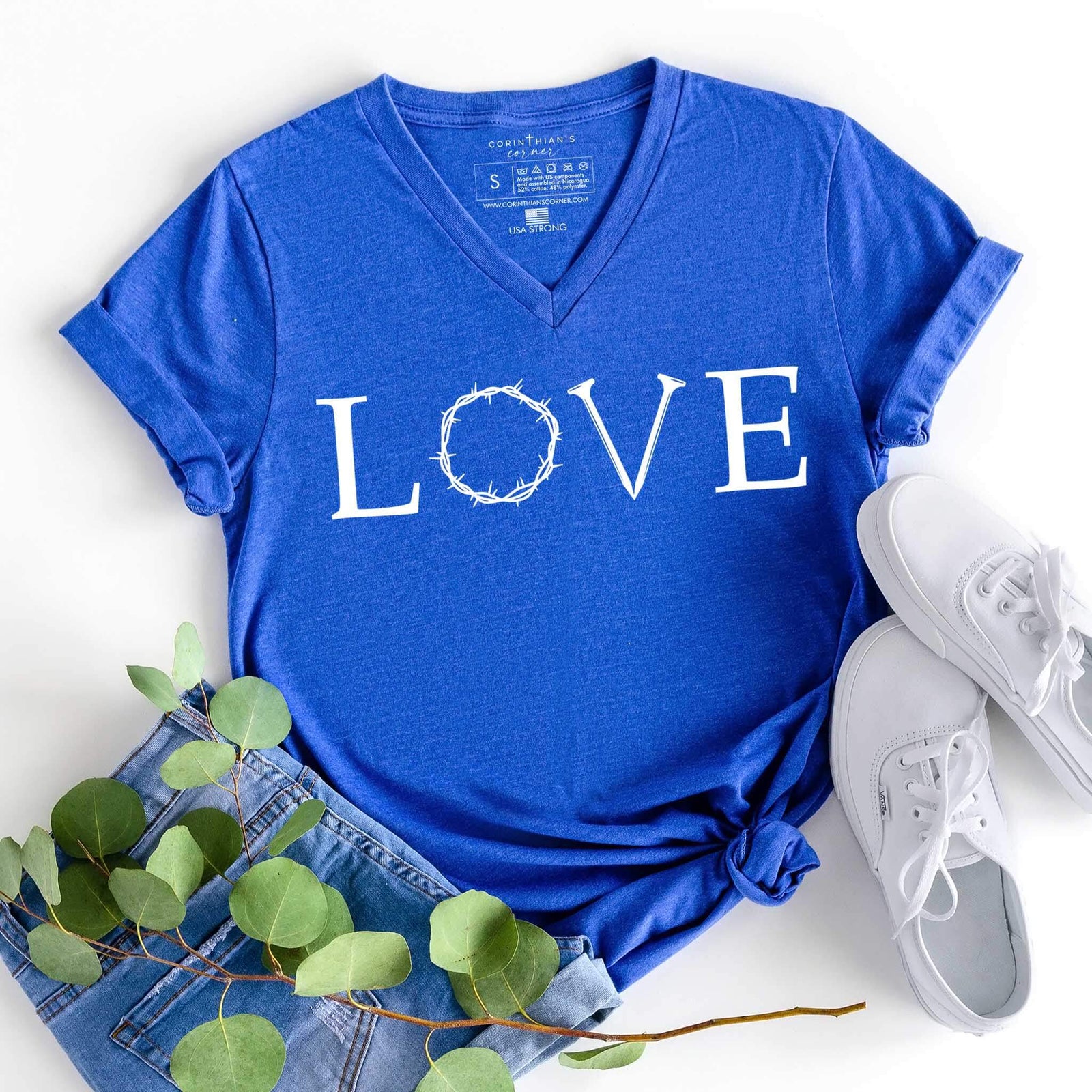  Love Knows No Boundaries V-Neck T-Shirt : Clothing, Shoes &  Jewelry