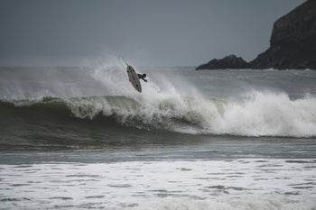 winter waves in the north devon world surf reserve