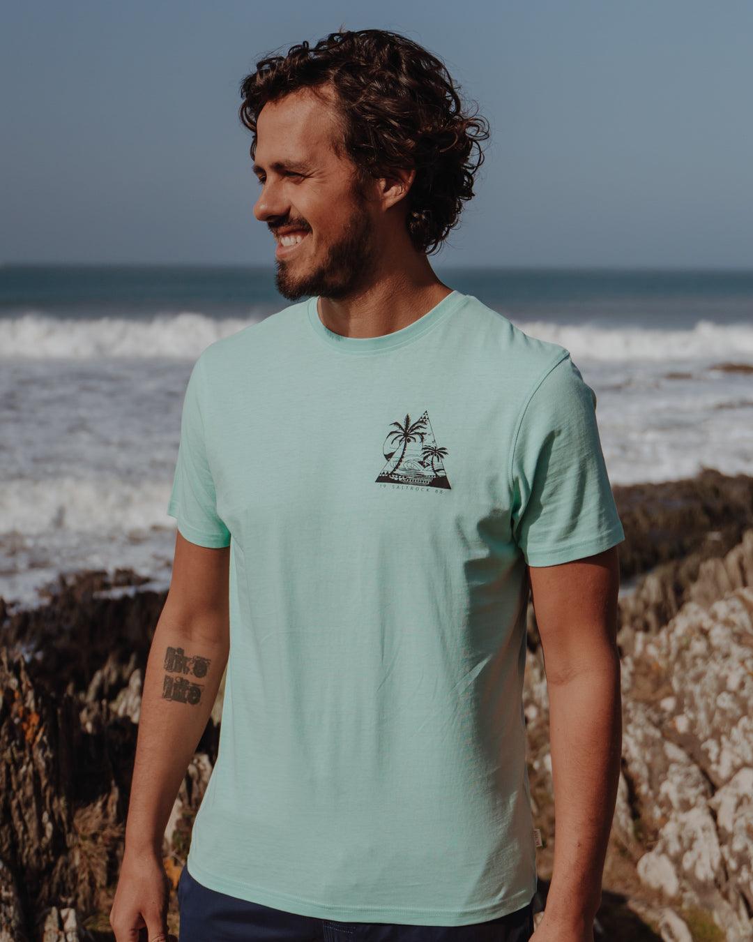 Geo Beach - Short Sleeve T-Shirt - Light Green