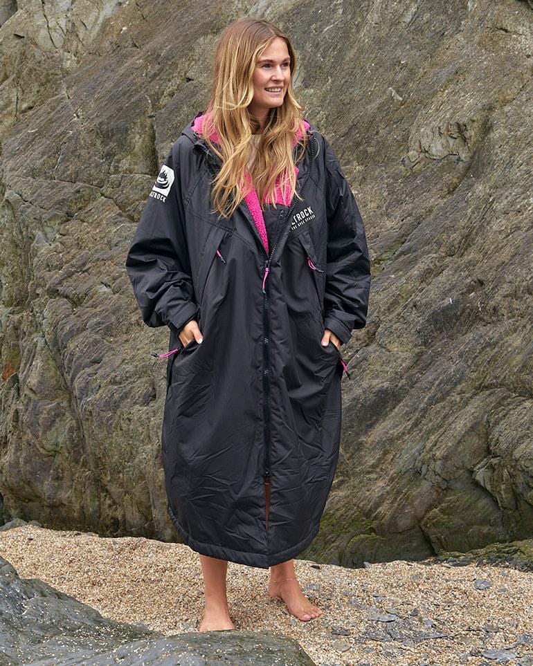 Four Seasons - Waterproof Changing Robe - Black/Pink