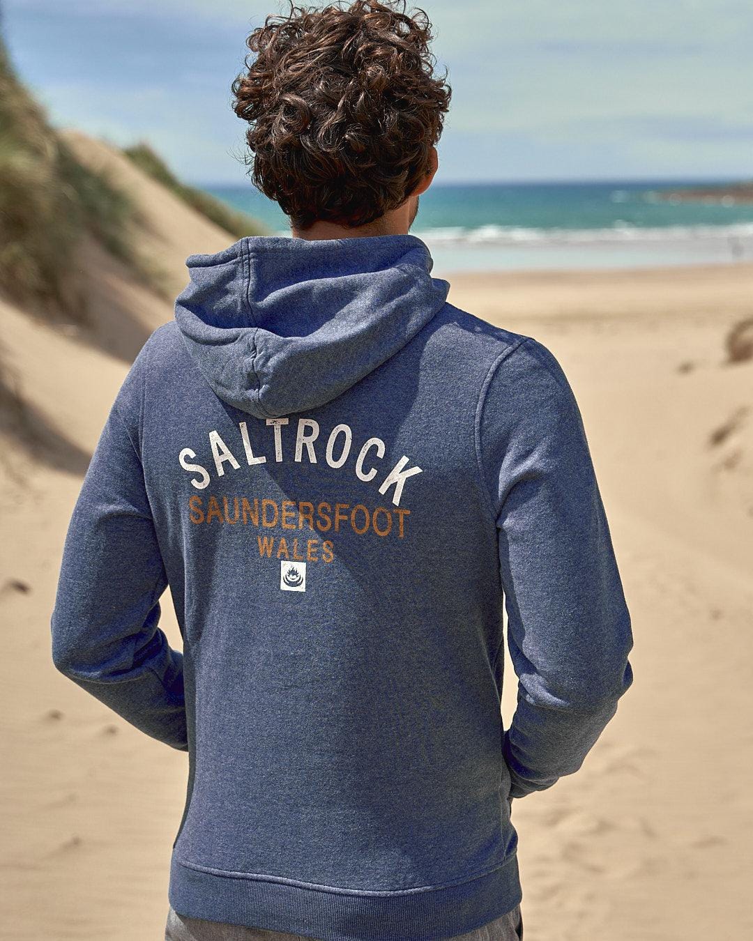 Location - Mens Pop Hoodie - Saundersfoot - Dark Blue