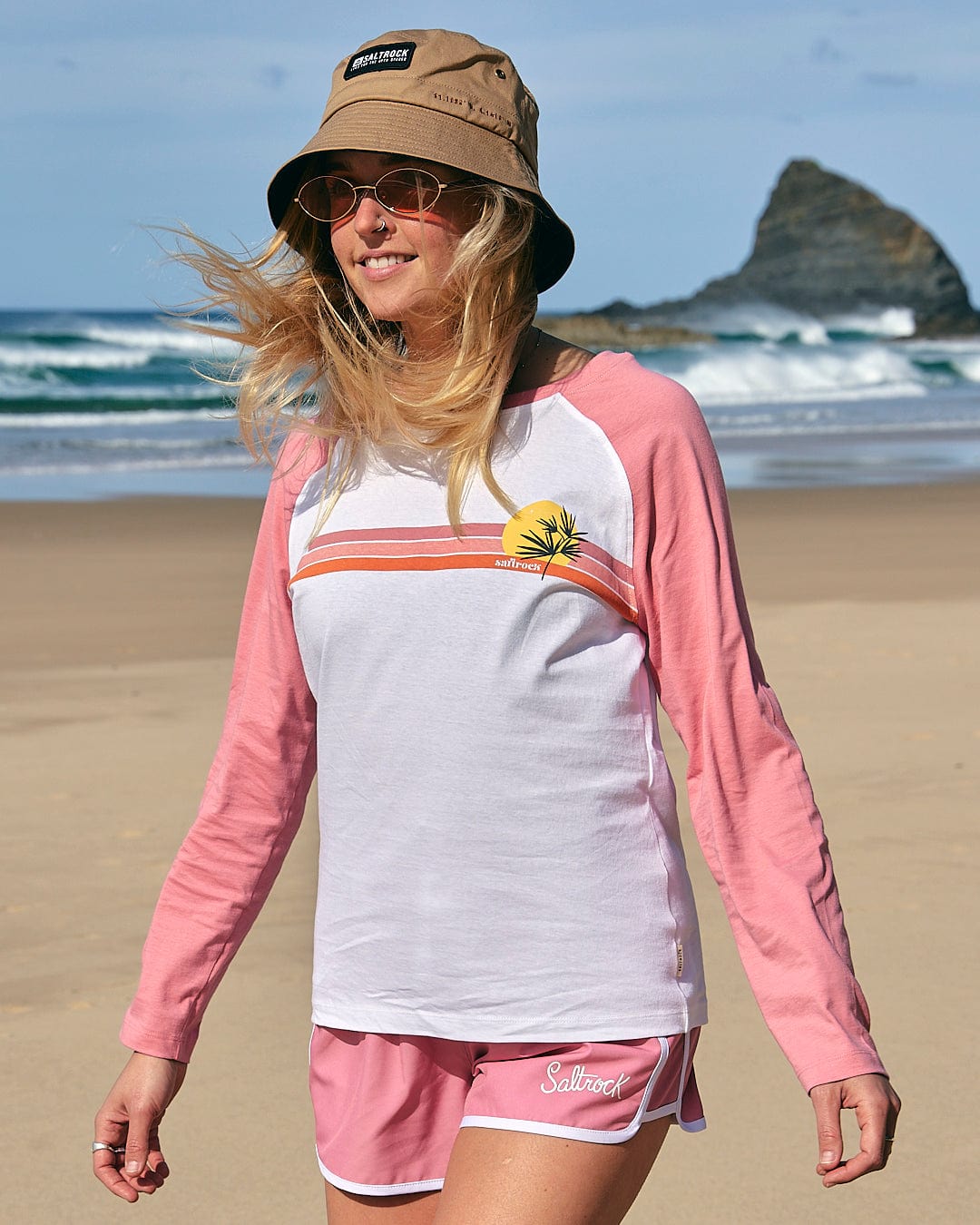 Poster Stripe - Womens Long Sleeve Raglan T-Shirt - White/pink