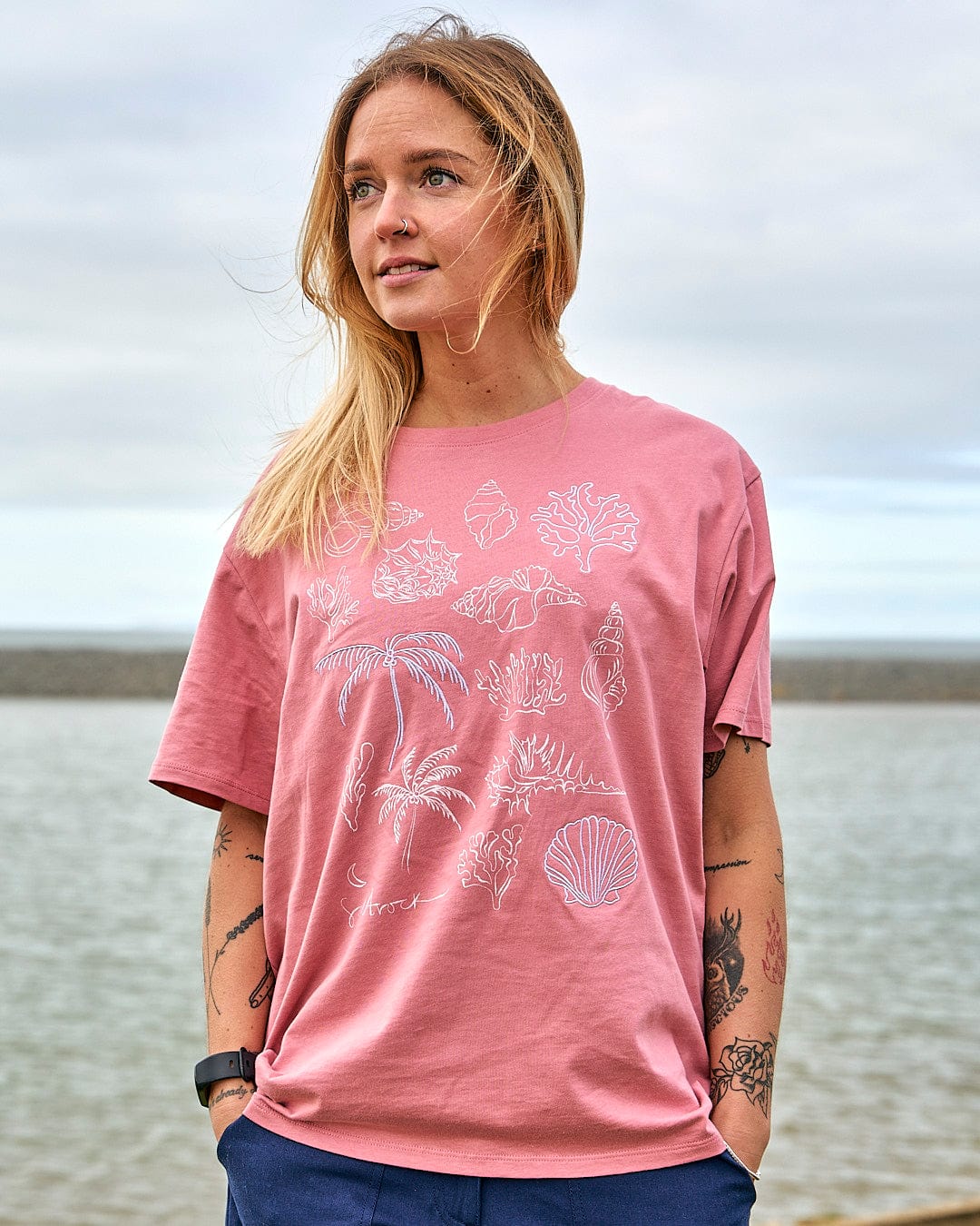 Sea Shells - Womens Relaxed Fit T-Shirt - Mid Pink