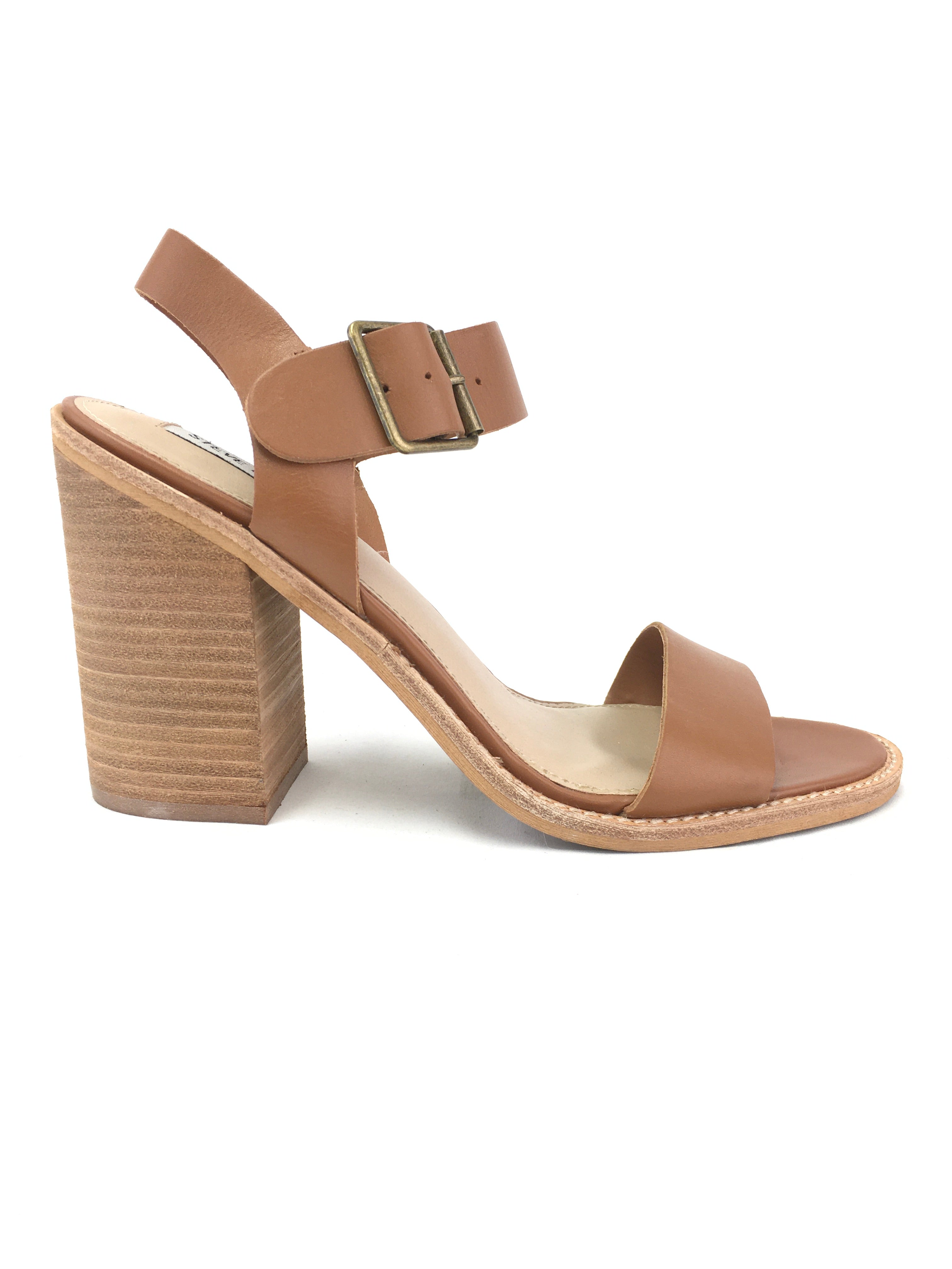 steve madden castro sandal