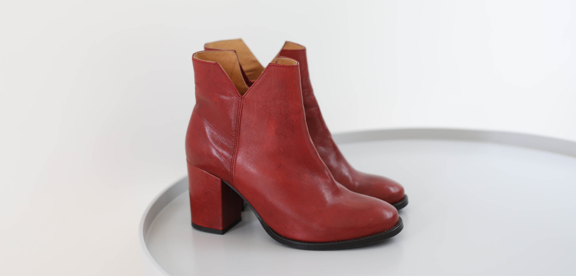 Esska Shoes, stylish urban shoes for confident women