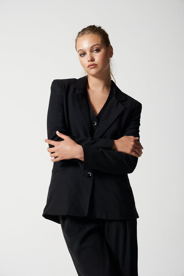 DELIA TAILORED BLAZER