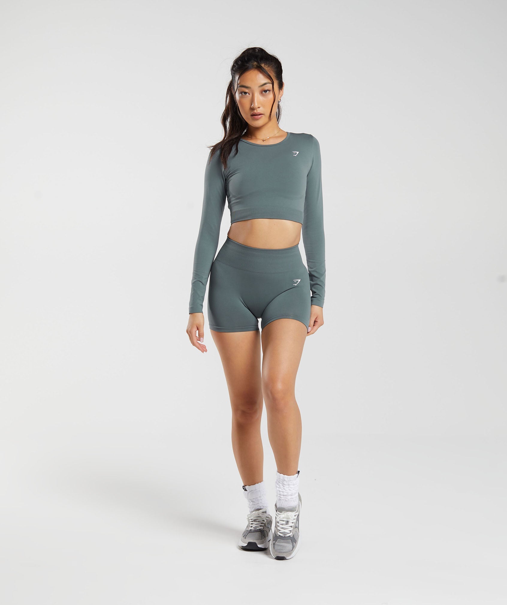 Everyday Seamless Long Sleeve Crop Top in Teal - view 4