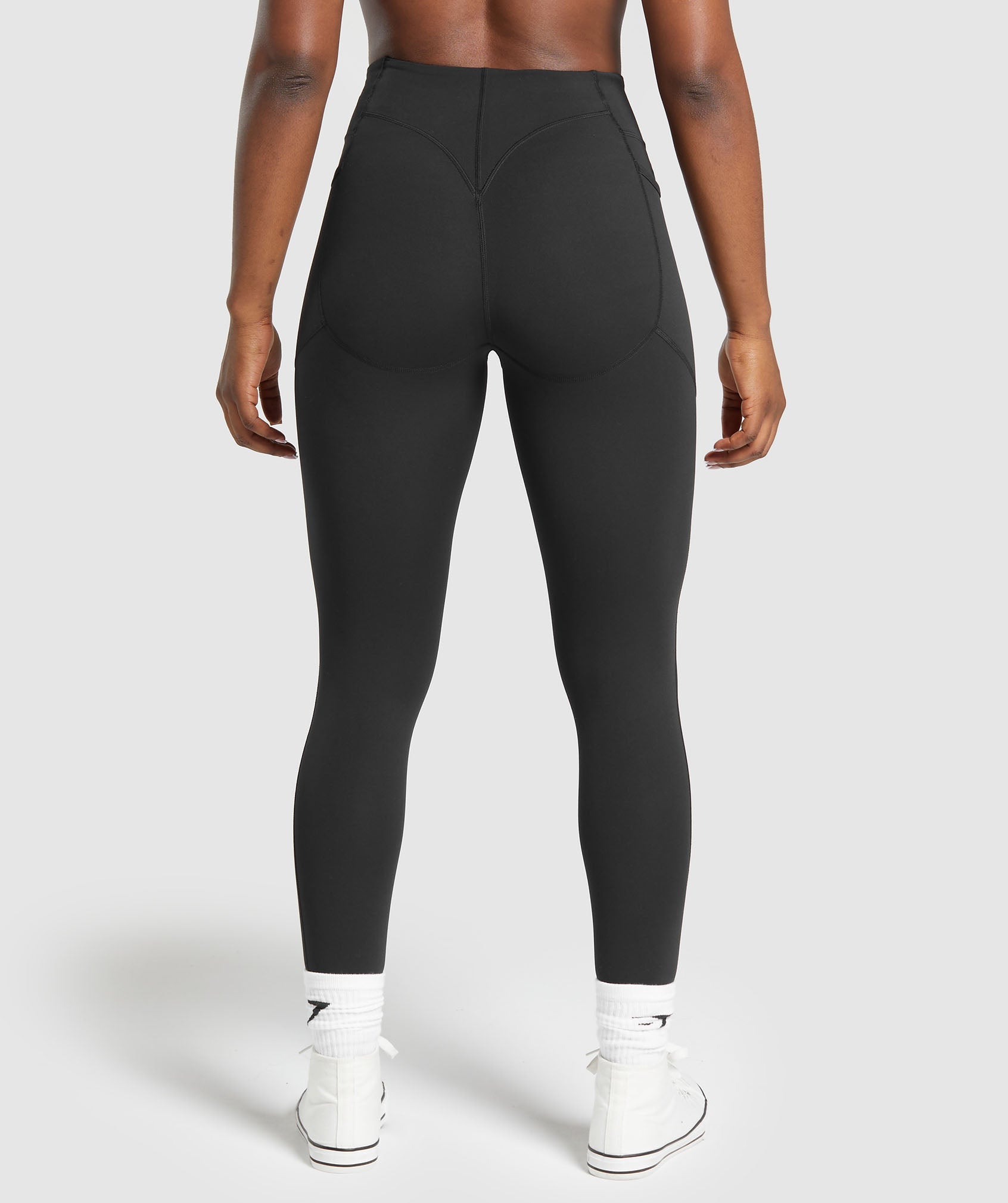 Lifting Pocket Leggings in Black - view 3