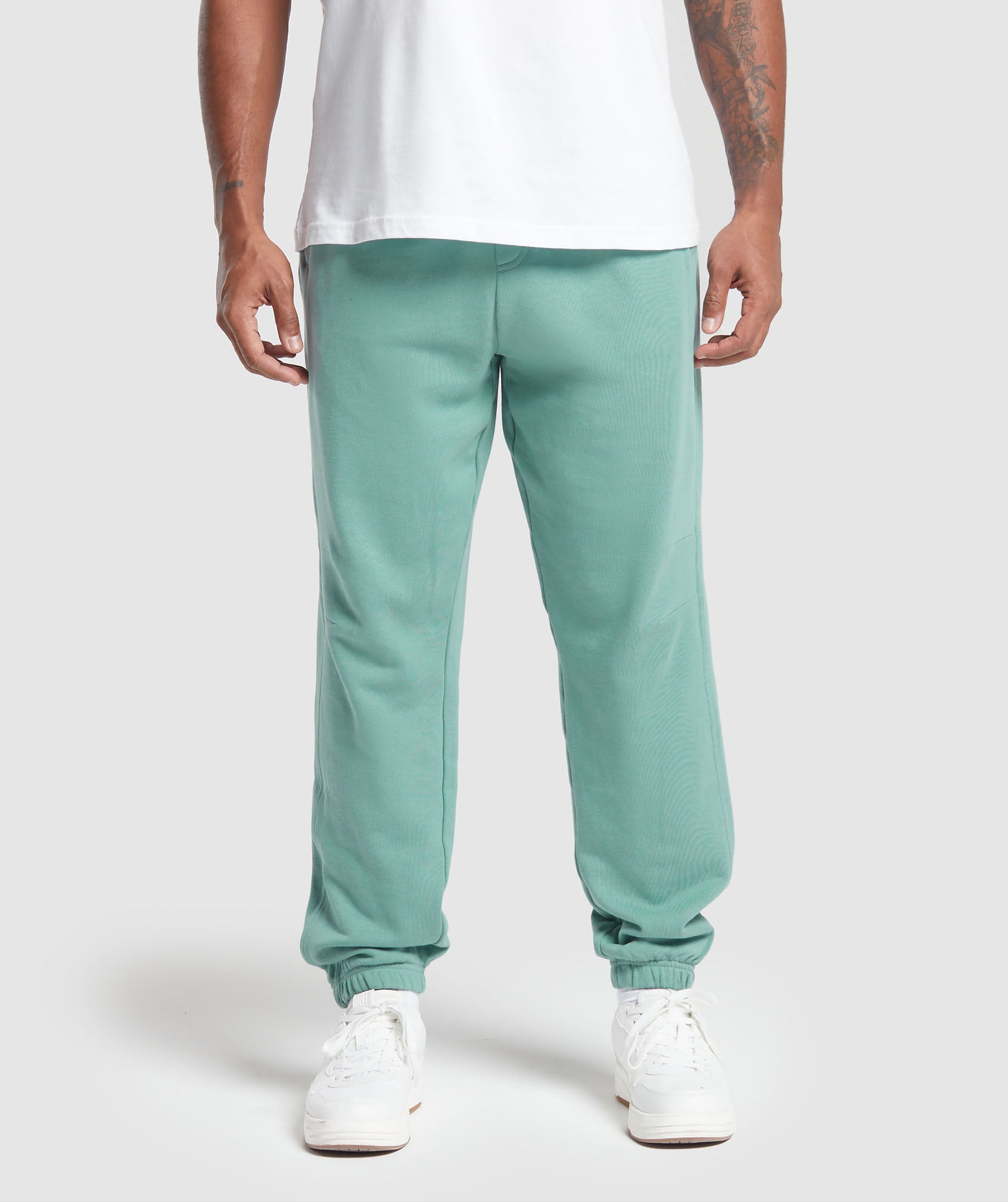 Rest Day Essentials Joggers dans Duck Egg Blue