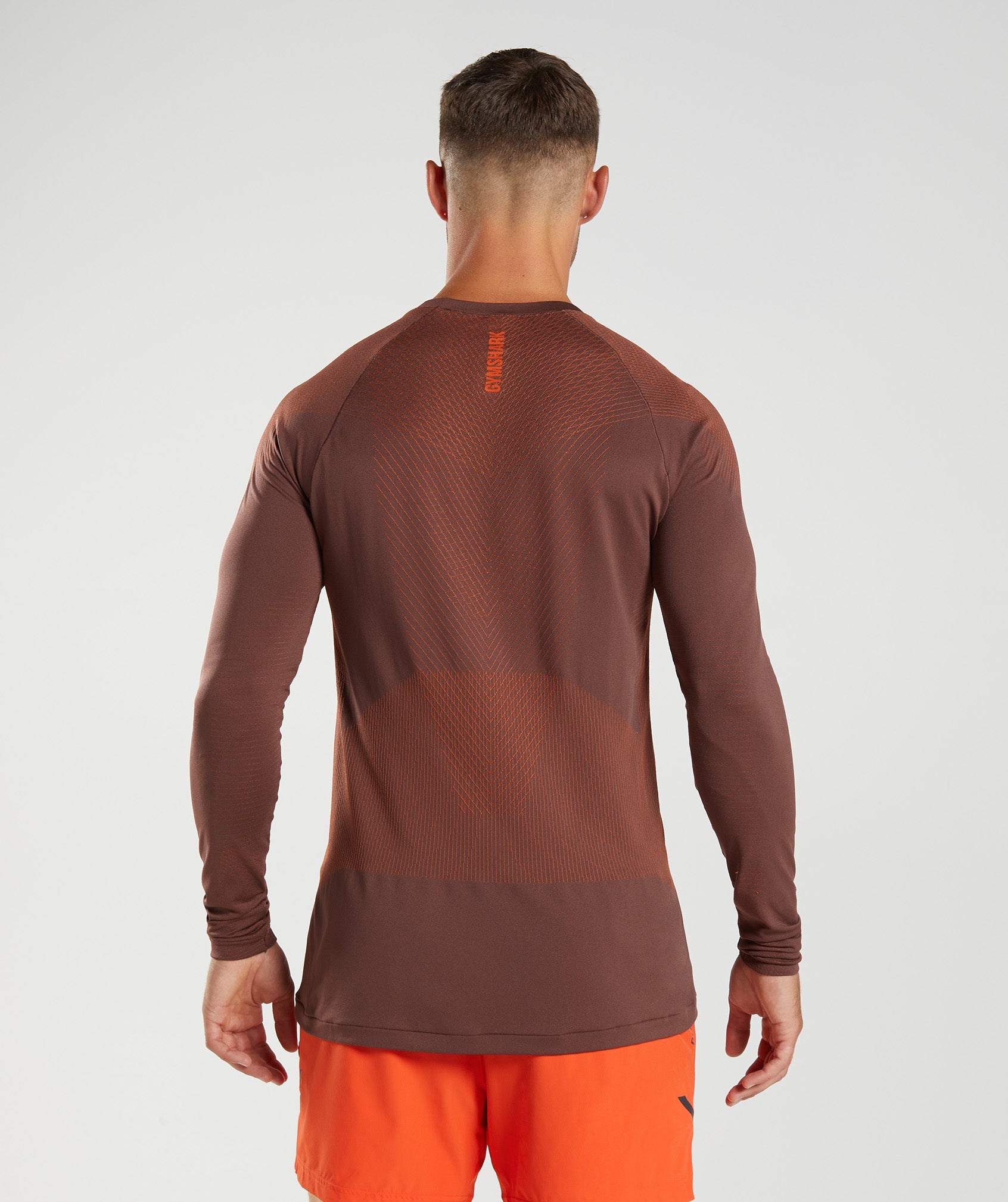 Apex Seamless Long Sleeve T-Shirt in Cherry Brown/Pepper Red - view 2