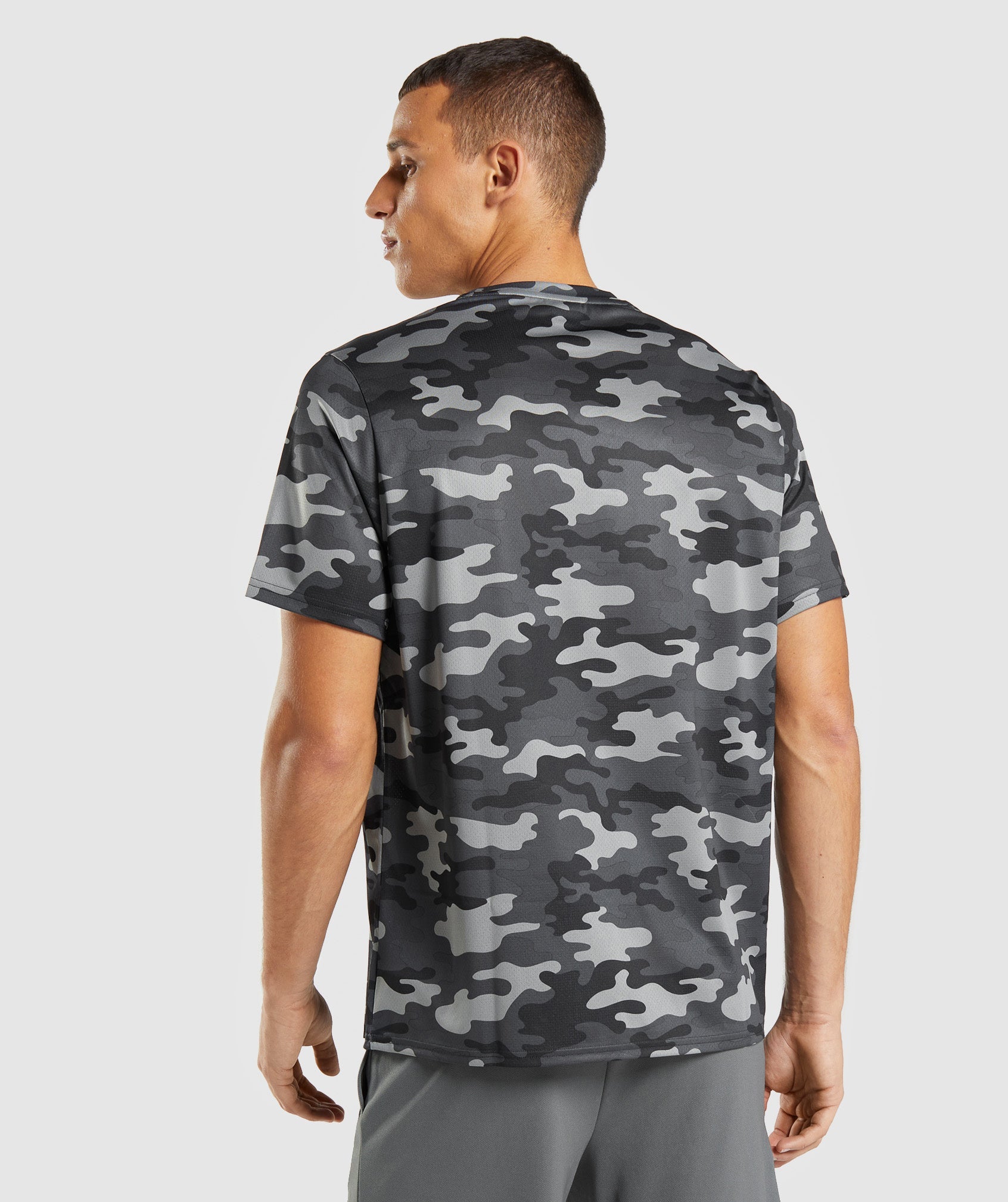 Arrival T-Shirt in Grey Print - view 2