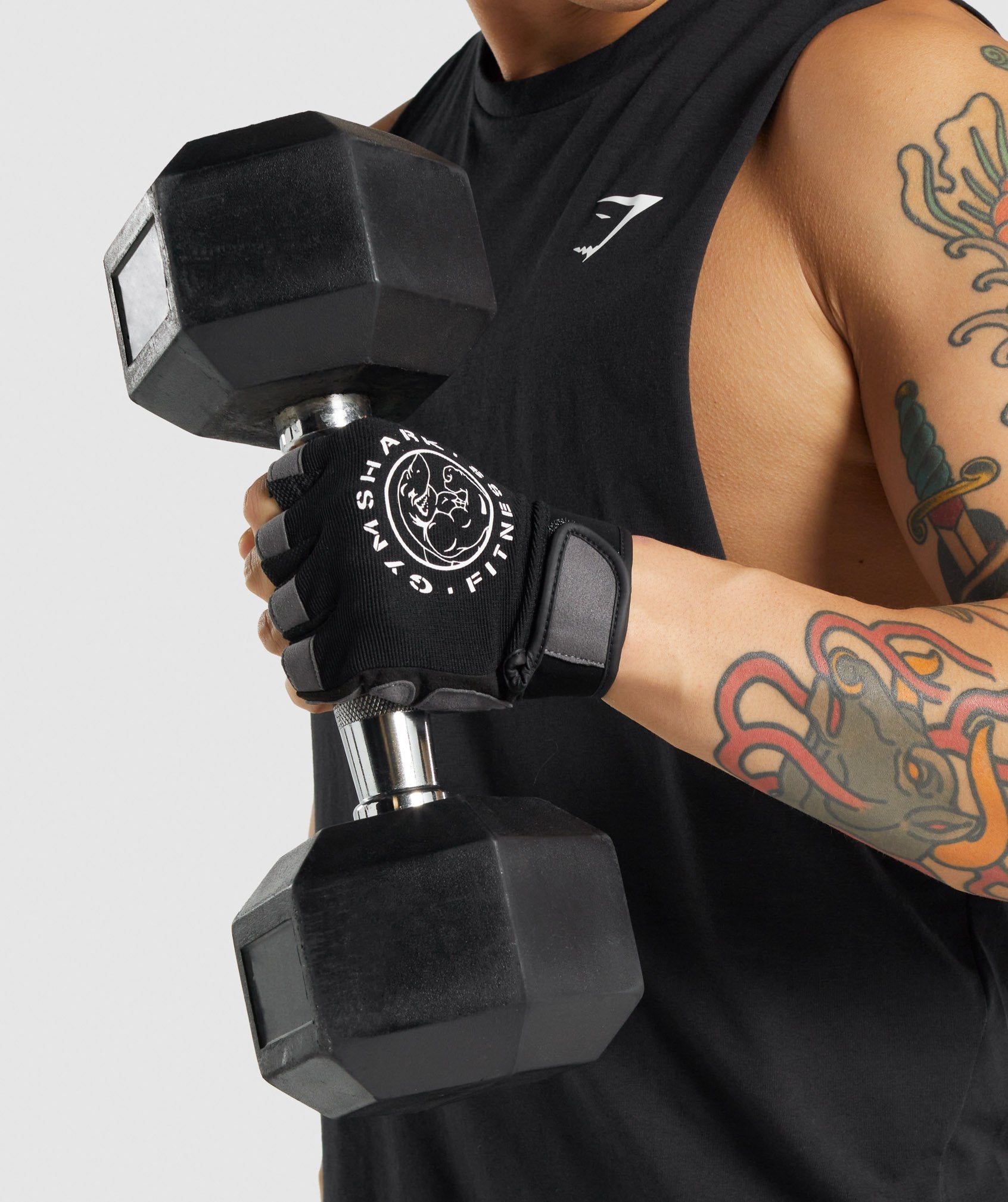 Legacy Lifting Gloves in Black - view 4