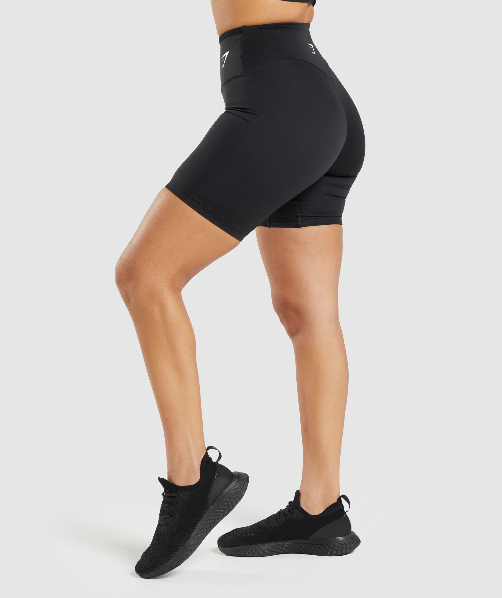 Training Cycling Shorts in Black - view 3