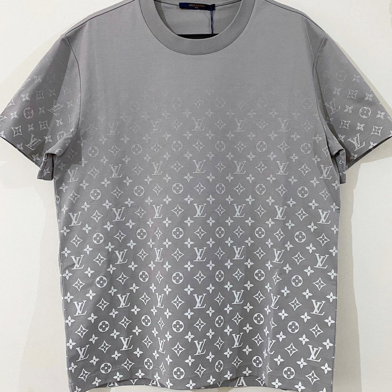 Shop Louis Vuitton 2019-20FW Signature 3D Pocket Monogram T-Shirt