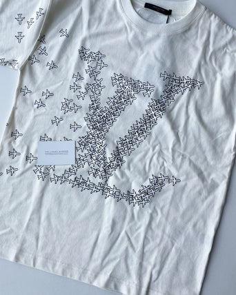 The Luxury Shopper - Louis Vuitton Monogram Gradient T-Shirt available now  ✔️ #LouisVuitton #TheLuxuryShopper